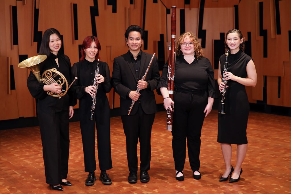 The UCLA Gluck<br />
Woodwind Quintet