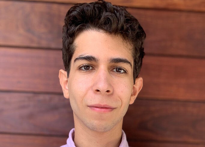 Headshot2