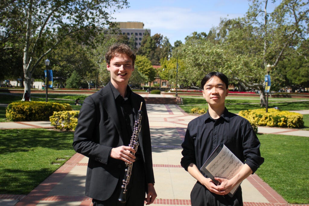 The UCLA Gluck<br />
Oboe/English Horn & Piano Duo
