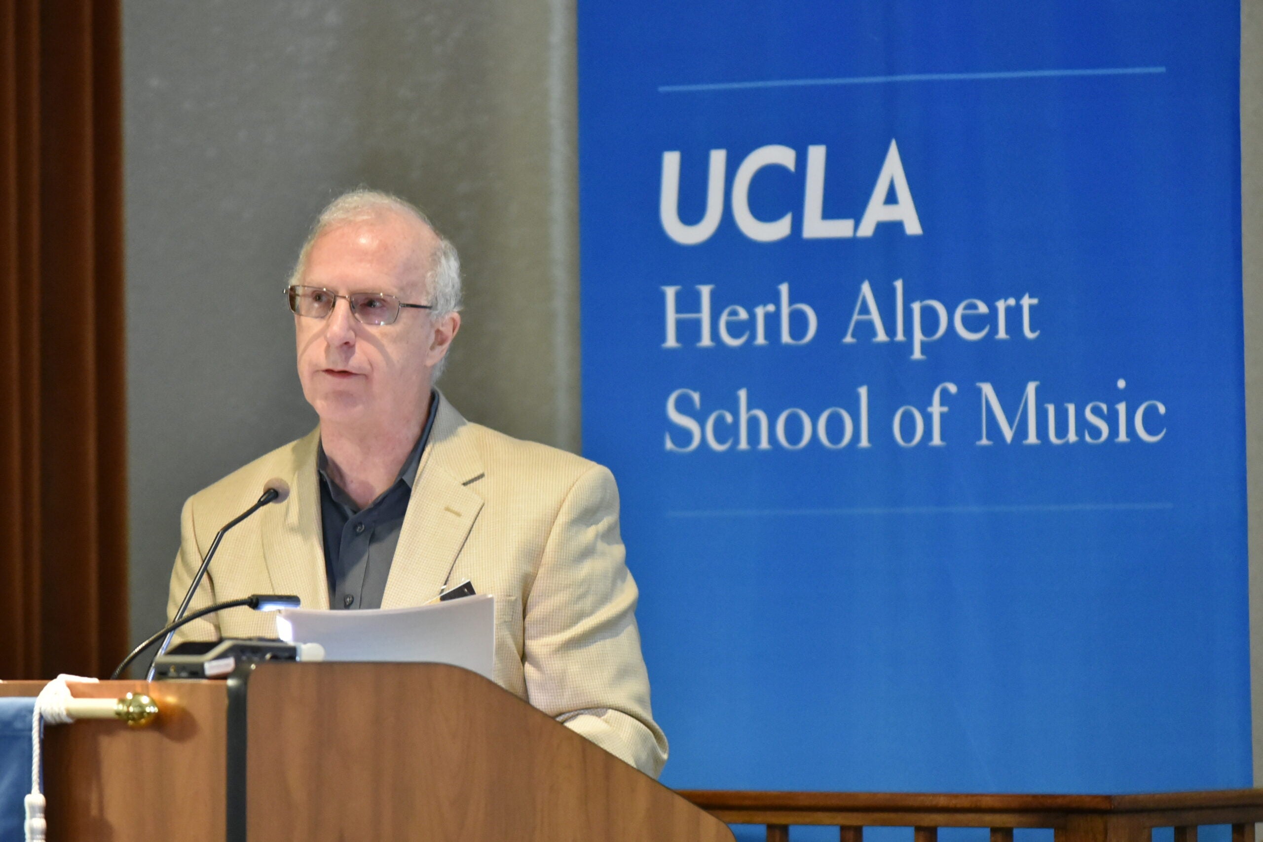 Ray Knapp Wins Distinguished Teaching Award - The Ucla Herb Alpert 