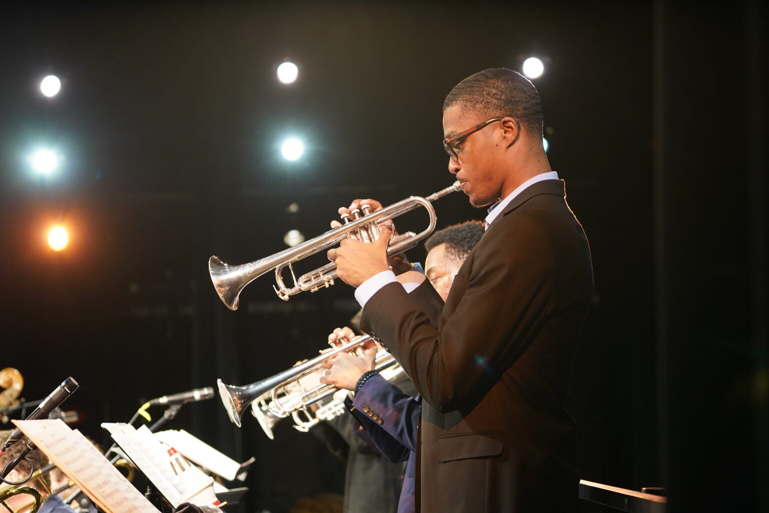 Jazz trumpet players on stage