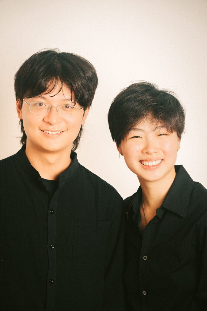 The UCLA Gluck<br />
Four Hands Piano Duo