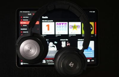 alexander-sinn-85Ki4n1dsZw-unsplash